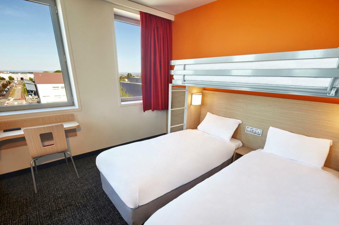 Kyriad Eco - Clermont Ferrand Estaing Exterior photo